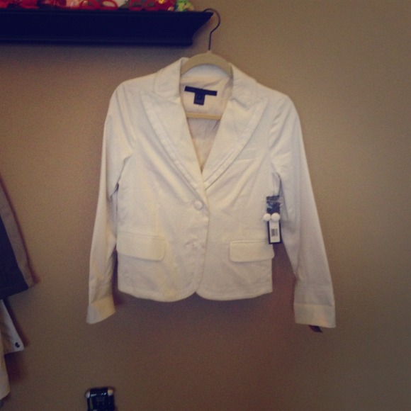 White blazer - Picture 1 of 3