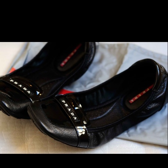 💢SOLD💢Prada scrunch ballet flats