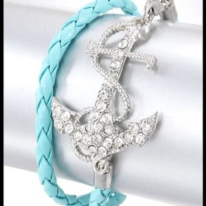 Newest trend bracelet 16.00