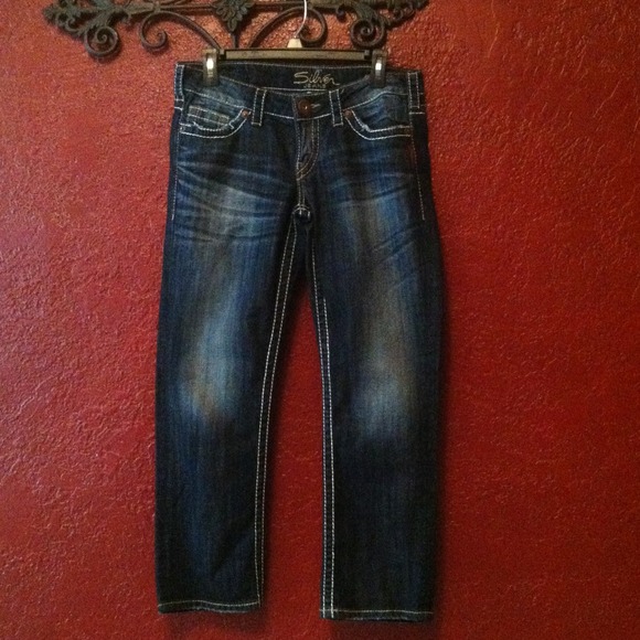 Women's silver capris!