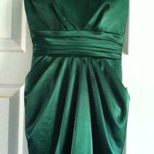 Green strapless dress