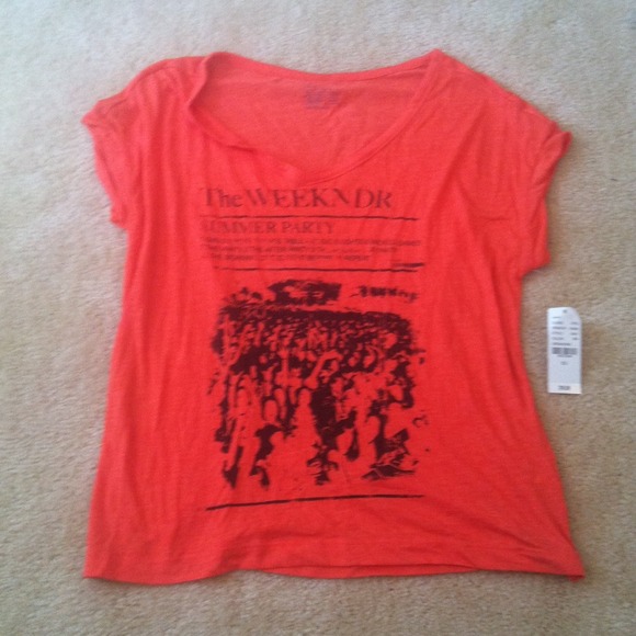 Orange tee
