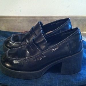 🚫SOLD🚫 in a bundle Mudd Casual Shoes