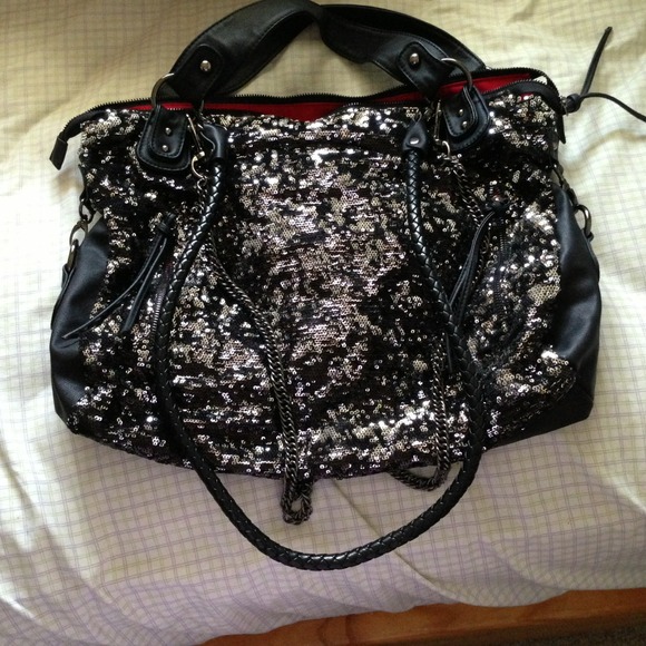 MISS GUSTTO Metallic Pewter Sequins bag!