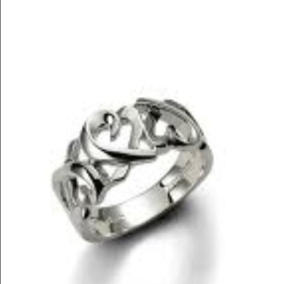 Paloma Picasso loving heart ring