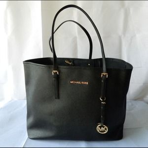 Michael Kors Medium Jet Set Saffiano Travel Tote