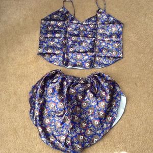 NWOT very nice lingerie, never use