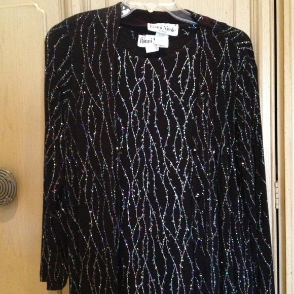 Dress - Picture 2 of 3