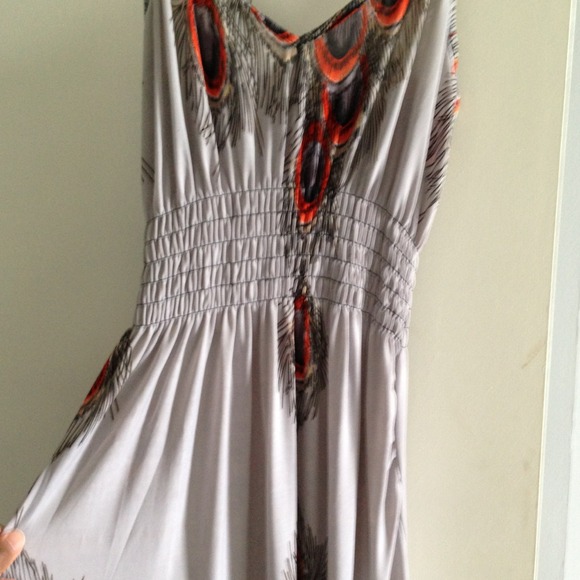 New Dress - Picture 4 of 4