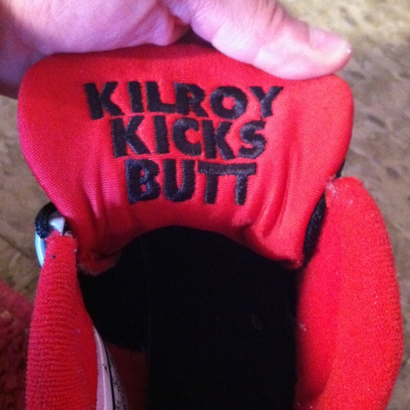 Gently used - Picture 2 of 4