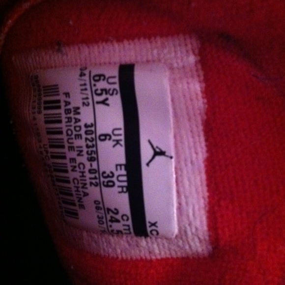 Gently used - Picture 3 of 4