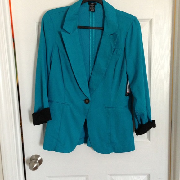 ❗Reduced❗Turquoise blazer
