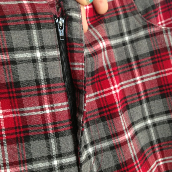⛔Sold⛔Awesome plaid pants. - Picture 4 of 4