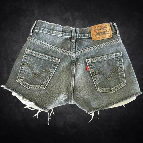 SOLD Digital Digi Camo Army Levi's Cutoffs Shorts - Picture 2 of 3