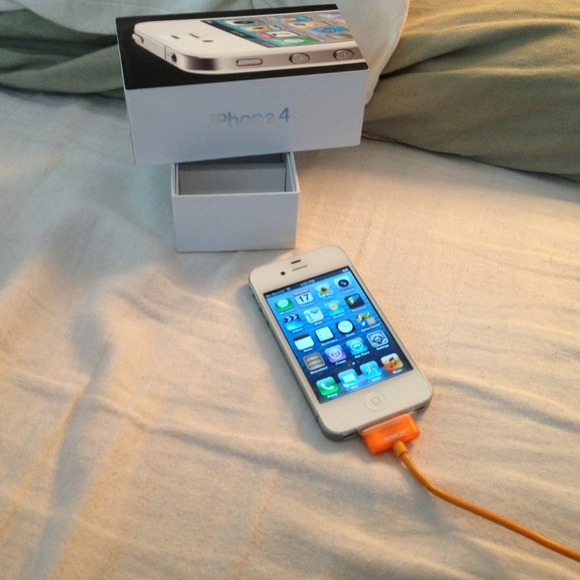 iPhone 4 32 gig