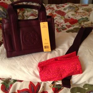 NWT Tory Burch Tiny Tory Tote Purse in True Violet