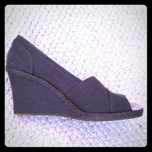 Navy TOMS wedges