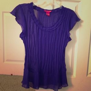 Sunny Leigh, Sheer n dainty blouse