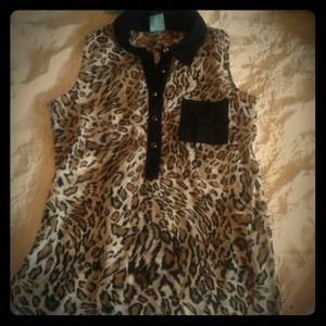 Long cheetah collared tank!