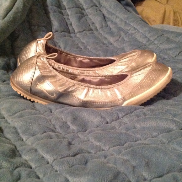 REDUCED Nike ballet tennis flats size 9
