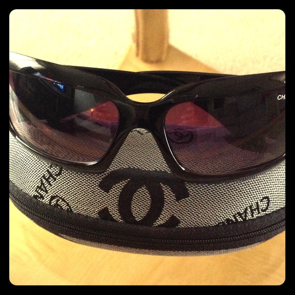 Sun glasses🚫on hold until 4/26🚫