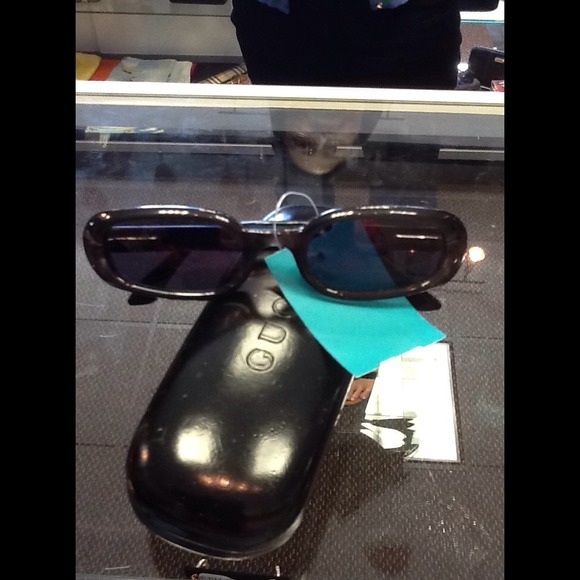 VINTAGE GUCCI SUNGLASSES