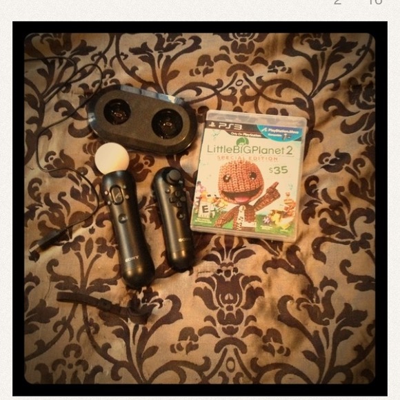 SOLD ON EBAY •••Ps3 move bundle