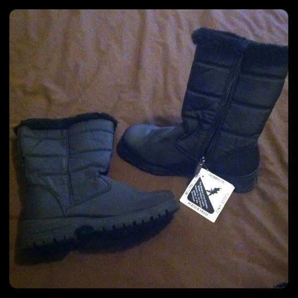 Black boots - Picture 1 of 1