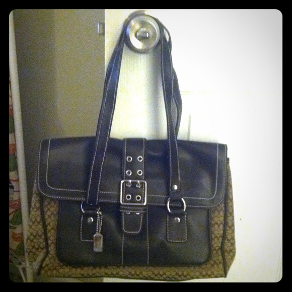 Coach purse - Picture 1 of 3