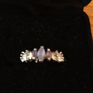 10kt white gold three stone ring