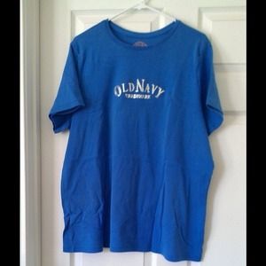 Old Navy T- shirt