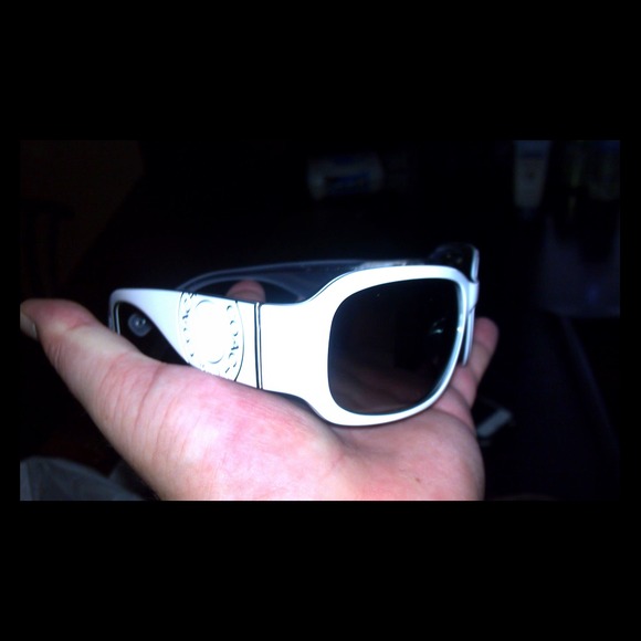 Coach sunglasses - Picture 1 of 2