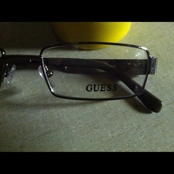 ❤Authentic Guess frames❤ - Picture 3 of 4