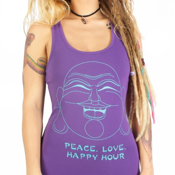 “Peace love and happy hour” by @skinnybuddha - Picture 1 of 1