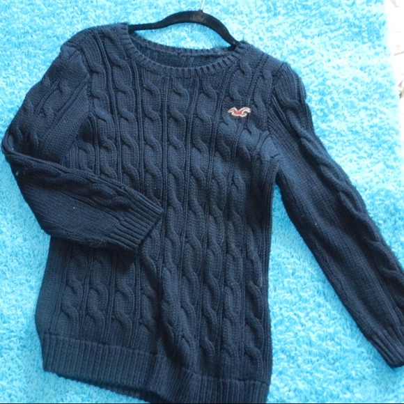 REDUCED! Hollister Cable Sweater