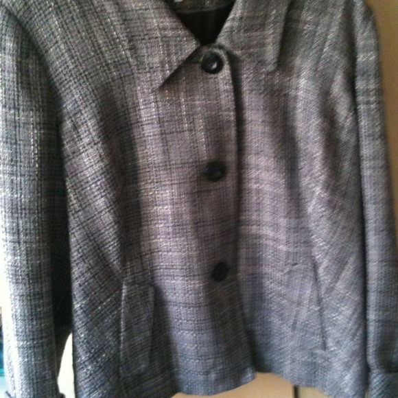 Great spring Calvin Klein jacket TRADED with tip.