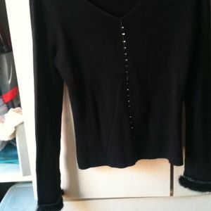 Lightweight color works bead and fur trim sweater