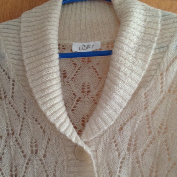 Cream light knit sweater - Picture 2 of 4