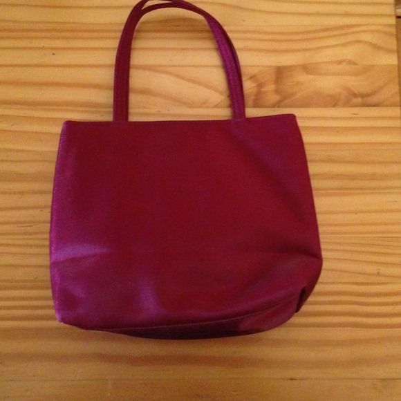 Sateen red handbag and matching scarf.