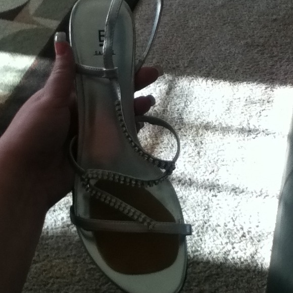 High heel shoe