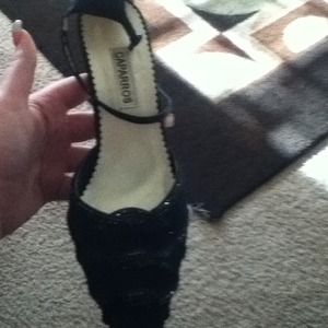 High heel shoe