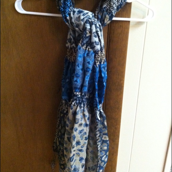 Scarf