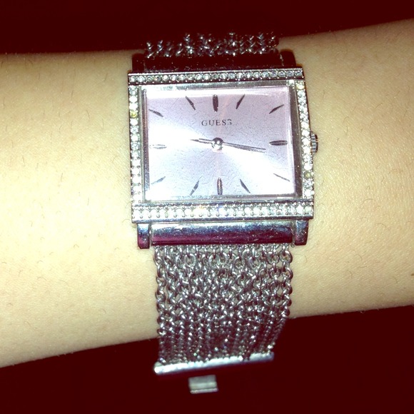 Guess watch. Good condition.