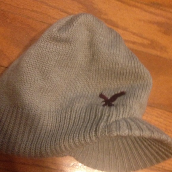 Reversible AE girls visor beanie