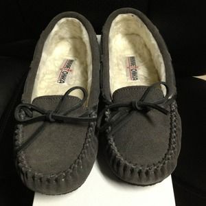 Minnetonka Gray Moccasins