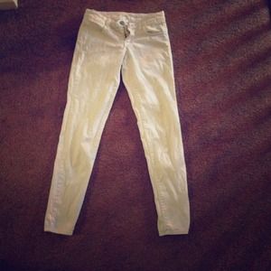 White skinny leg jeggings