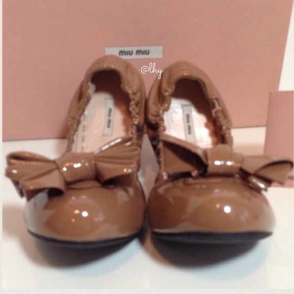 MIU MIU PATENT BOW FLATS - 38.5 - Picture 3 of 4