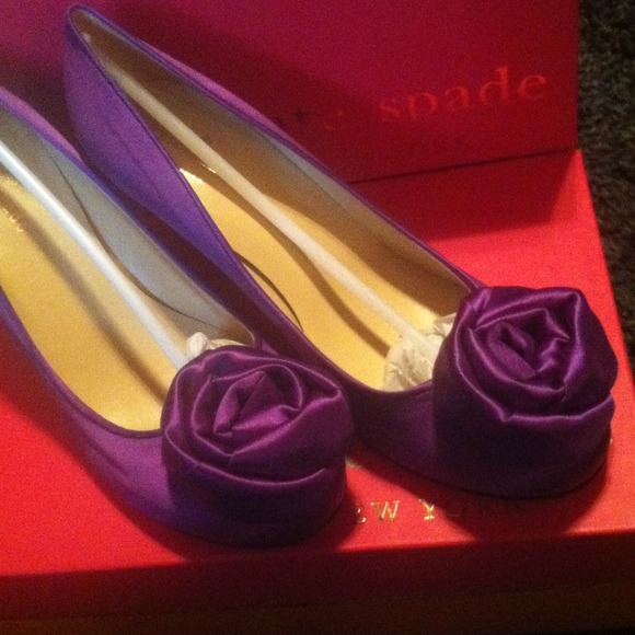 ⚡️Kate Spade purple satin heels - Picture 2 of 3