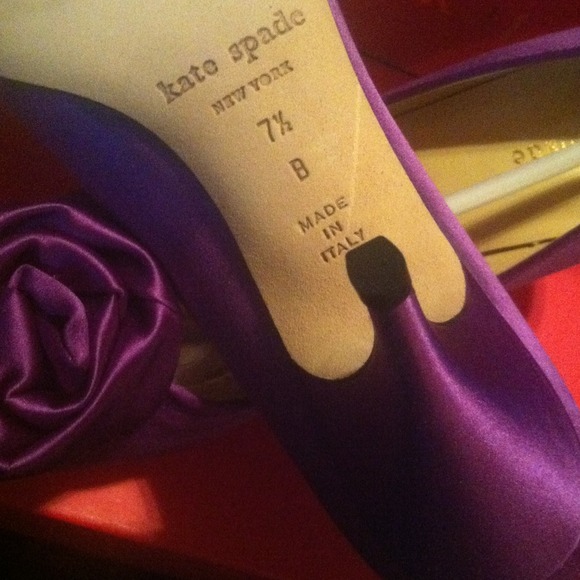 ⚡️Kate Spade purple satin heels - Picture 3 of 3