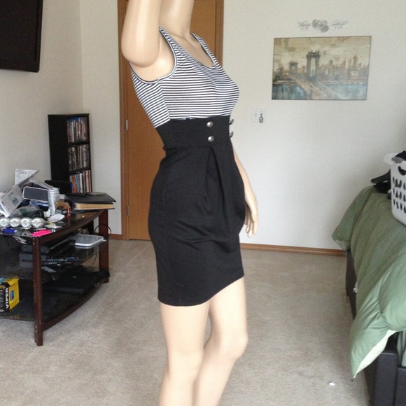 Mini Dress - Picture 2 of 4